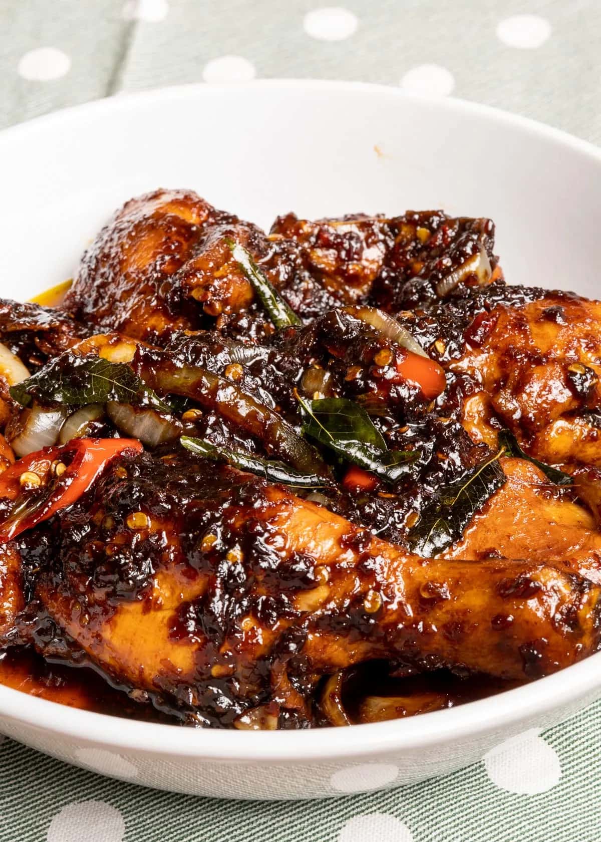 Ayam masak kicap pekat berkilat