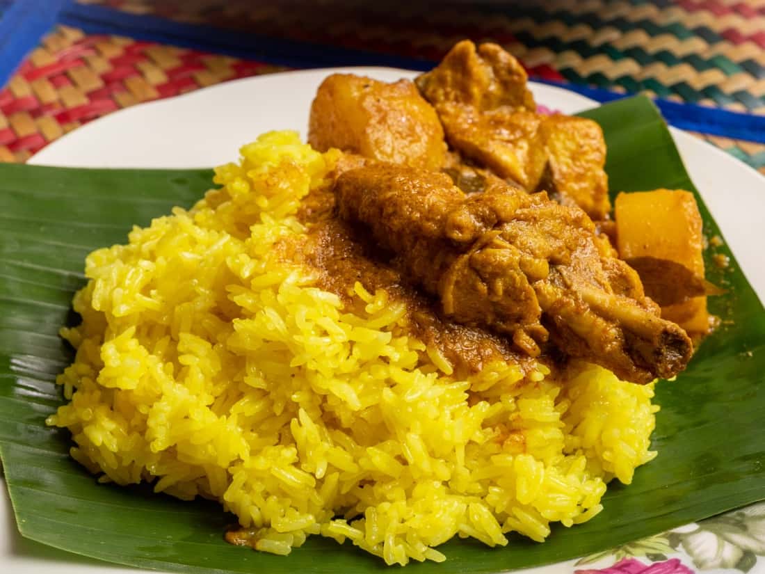 Resepi Pulut Kuning Dan Kari Ayam Berkerisik