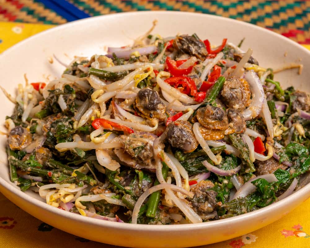 Resepi Kerabu Pucuk Paku dengan Kerang